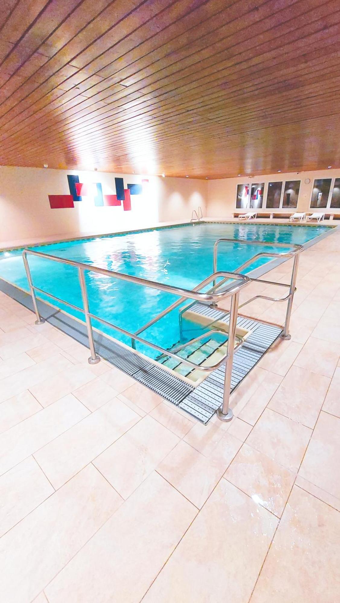 Berg-Juwel Hallenbad Mit Sauna Missen-Wilhams Exterior foto