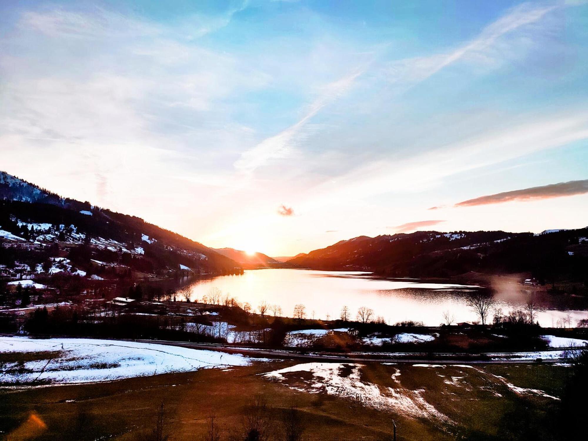 Berg-Juwel Hallenbad Mit Sauna Missen-Wilhams Exterior foto